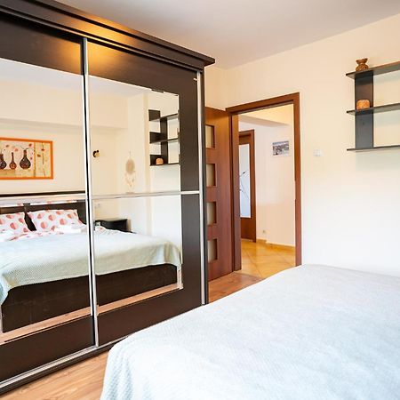 Metropolitan Wildscape View Apartment Brasov Exterior photo
