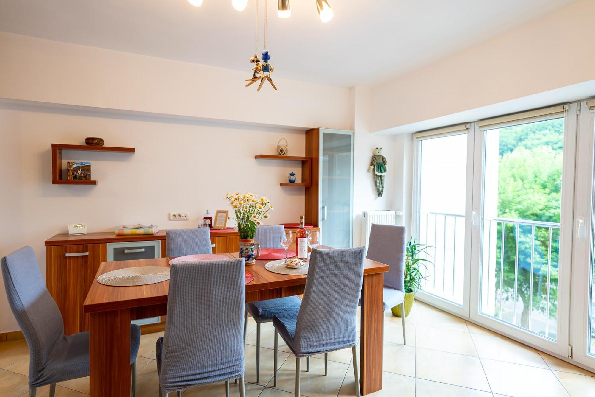Metropolitan Wildscape View Apartment Brasov Exterior photo