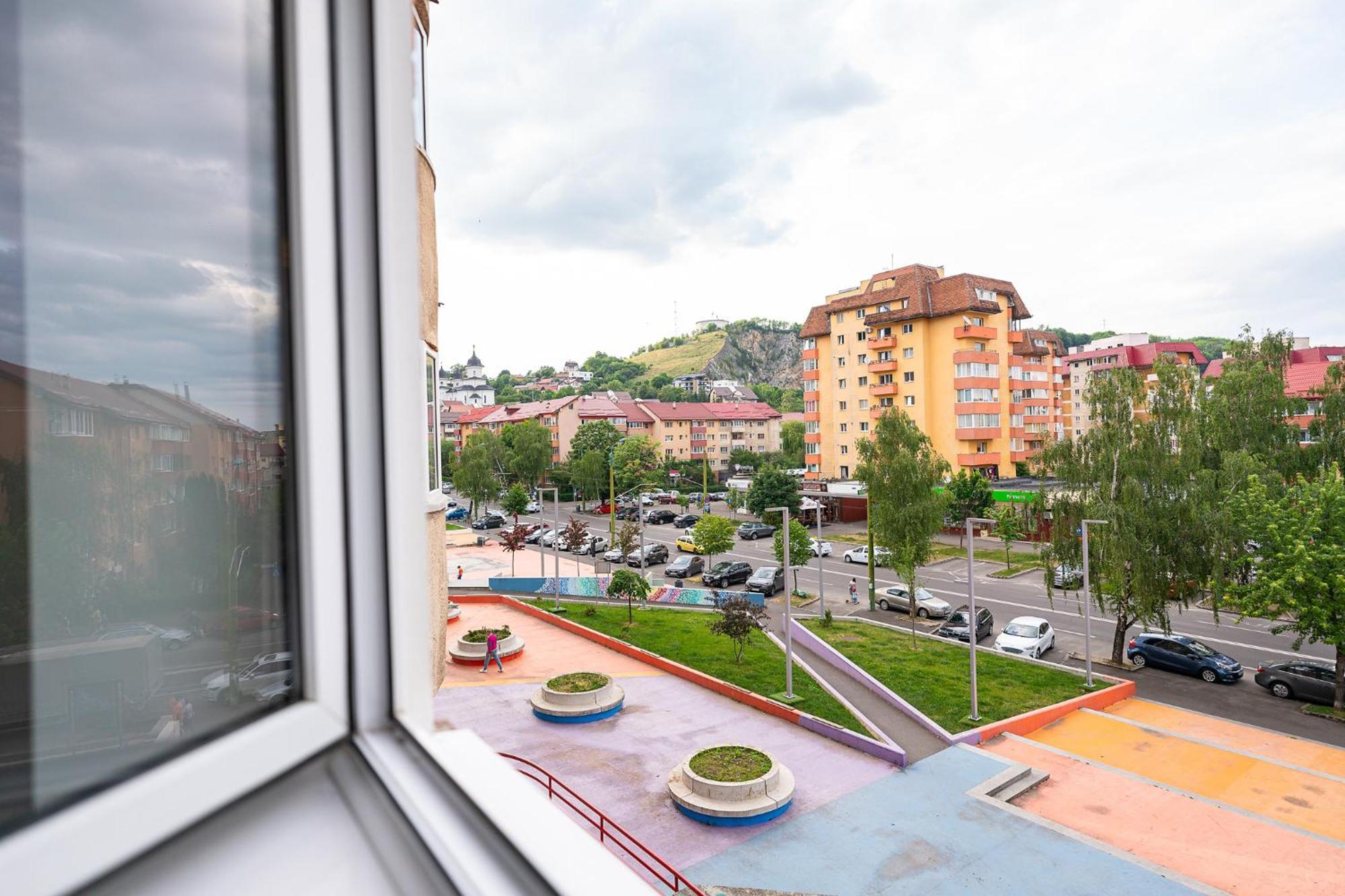 Metropolitan Wildscape View Apartment Brasov Exterior photo